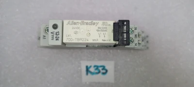 ALLEN BRADLEY 700-HLT12 SER aSOCKET + 700-TBR224 RELAY