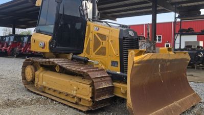 USED 2023 Caterpillar D3