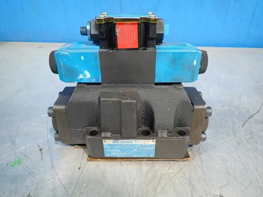USED VICKERS DG5S833CTMFPA4WLH530EN483
