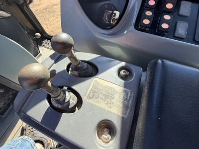 2008 CATERPILLAR 963D Crawler Loaders | Simonson Equipment (24)