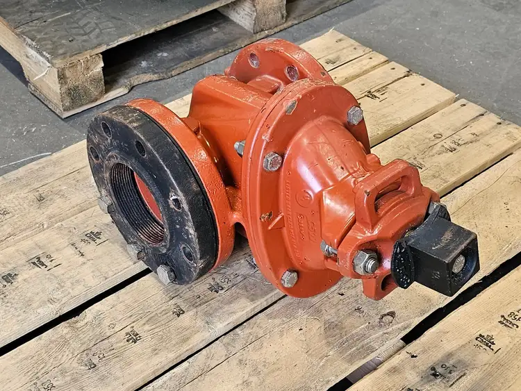 Used MUELLER A-2362 Valves/Fittings British Columbia CA | Lenmark #1440776