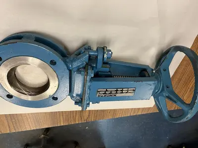 USED DEZURIK 9130448