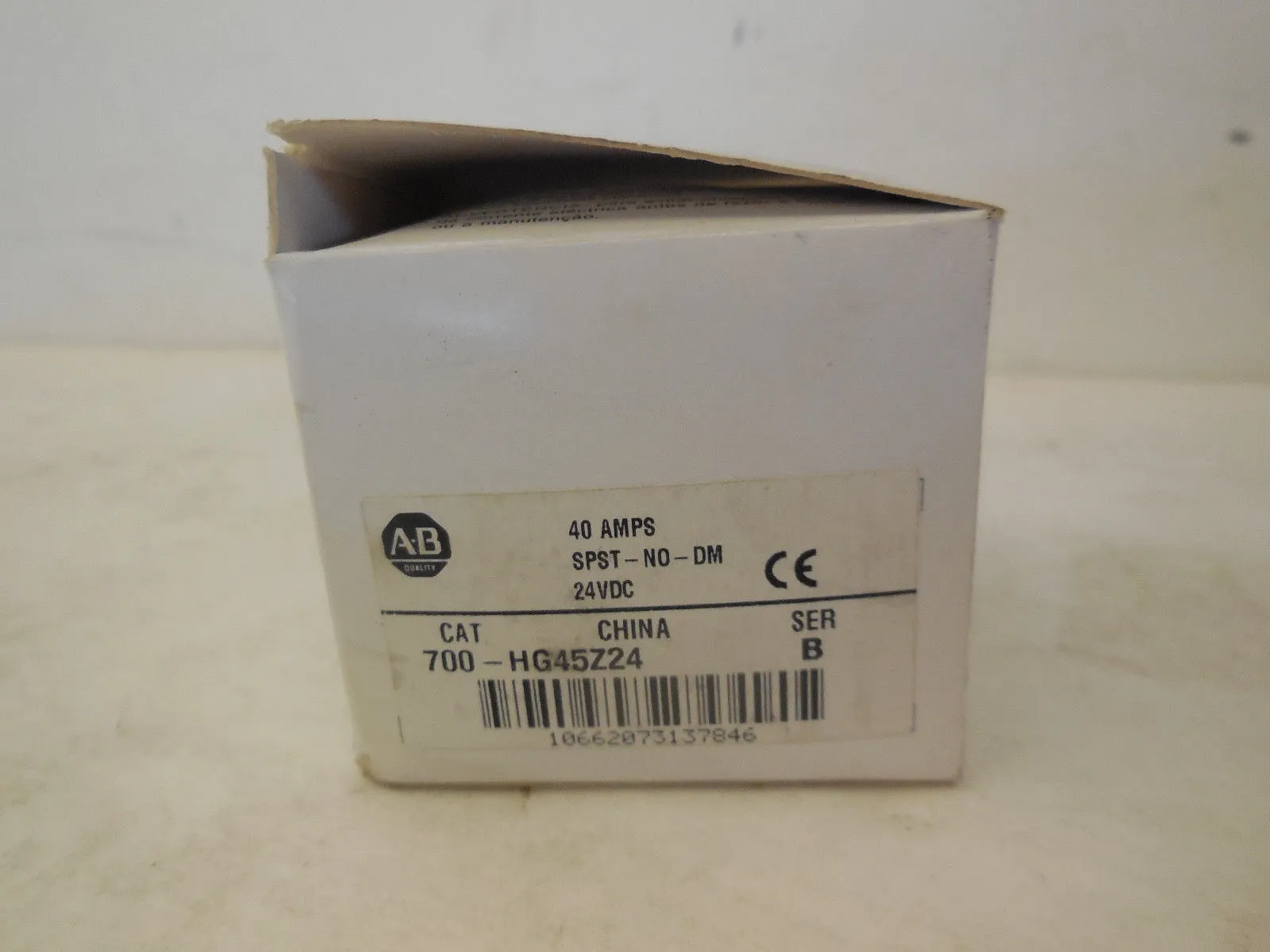 NEW ALLEN BRADLEY 700-HG45Z24 POWER RELAY 700HG45Z24