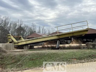Unknown Trailer Tipper