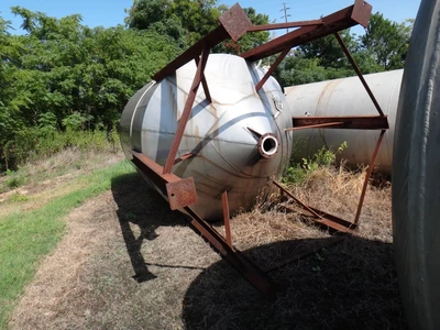 4,390 Gallon Stainless Steel Vertical Tank