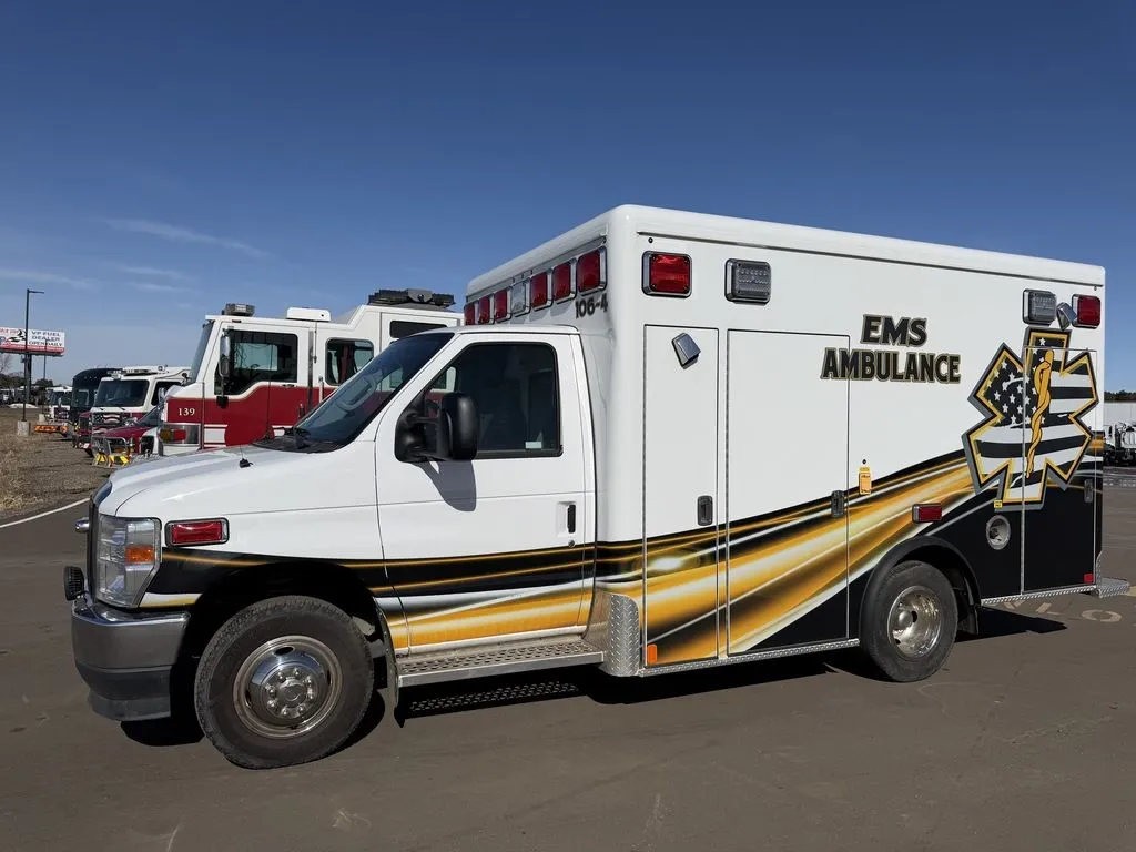 Used 2023 FORD CRESTLINE AMBULANCE Misc Trucks Minnesota US | Carco Truck & Equipment #1514039