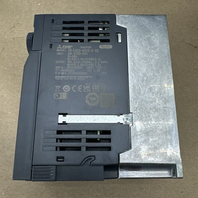 NEW Mitsubishi Electric FR-E820-0030-5-6