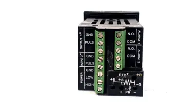 CN77544 | Omega  Micromega Temperature Controller 90-250V 7W - For parts or not working