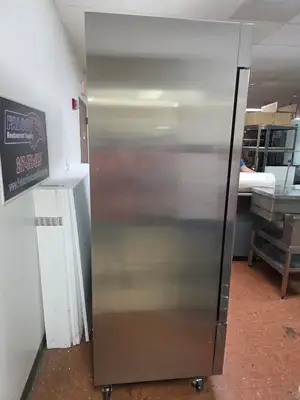 Used Maxx Cold _UNKNOWN_ Refrigerators Illinois US | Falcon Restaurant Supply #1411541