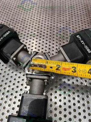 USED 3 ITT ADVANTAGE 4 WAY STAINLESS STEEL DIAPHRAGM VALVES W/ VALVE POSITIONER