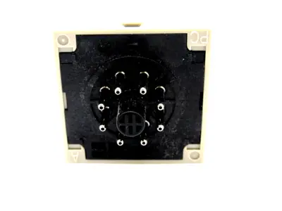 NEW OMRON H3CR-H8L TIMER H3CRH8L