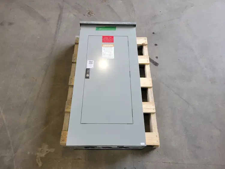 Used CUTLER-HAMMER POW-R-LINE 1 Switchgears British Columbia CA | Lenmark #835512