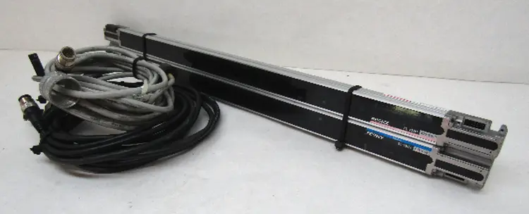 Used KEYENCE SL-V28H-T, SL-V28H-R Light Curtains & Grids | Industrial Parts R Us Inc. #360894