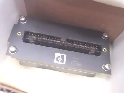 USED PHOENIX CONTACT TERMINATION ADAPTER 2305949