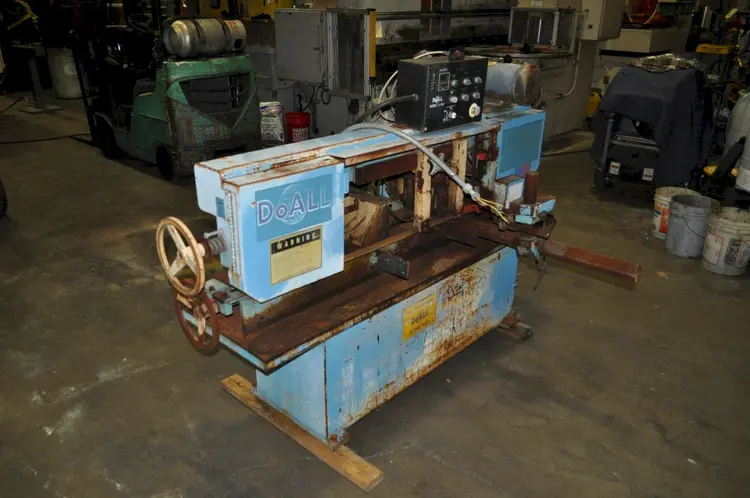 Used DOALL C-916A Horizontal Band Saws Ohio US | D & D Industries #437621