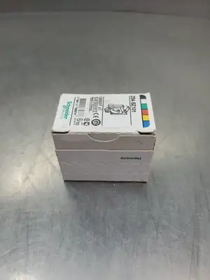 USED Schneider Electric ZB4 BZ101 Contactor Switch.
