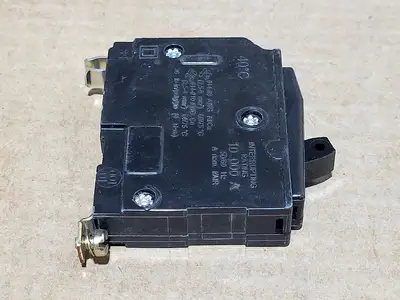 Used SQUARE D QOB115 Switchgears British Columbia CA | Lenmark #1438697