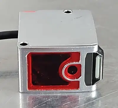 Keyence LR-TB2000C All Purpose Detection Distance Laser Sensor. Loc5E-17