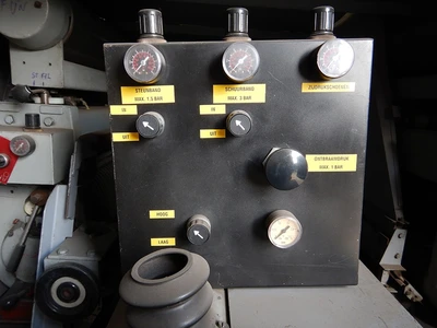 USED TIMESAVERS GRINDINGMASTER 1300 MM