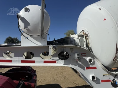 Used 2014 MACK PINNACLE CXU613 Concrete Mixer Trucks California US | Mittry Construction #1461215
