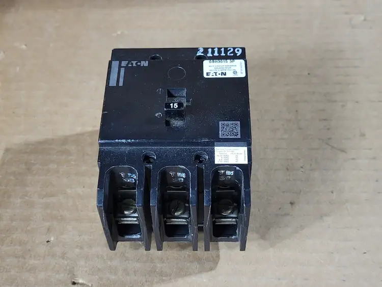 Used EATON GBH3015 Switchgears British Columbia CA | Lenmark #913562