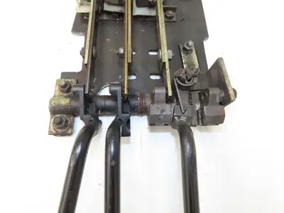 Yale Hydraulic 3-Spool 3 Lever Forklift Mast Control Valve Assembly Off ERC100