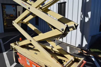Used 1999 JLG 2033E Scissor Lifters California US | Big Truck & Equipment #1411644