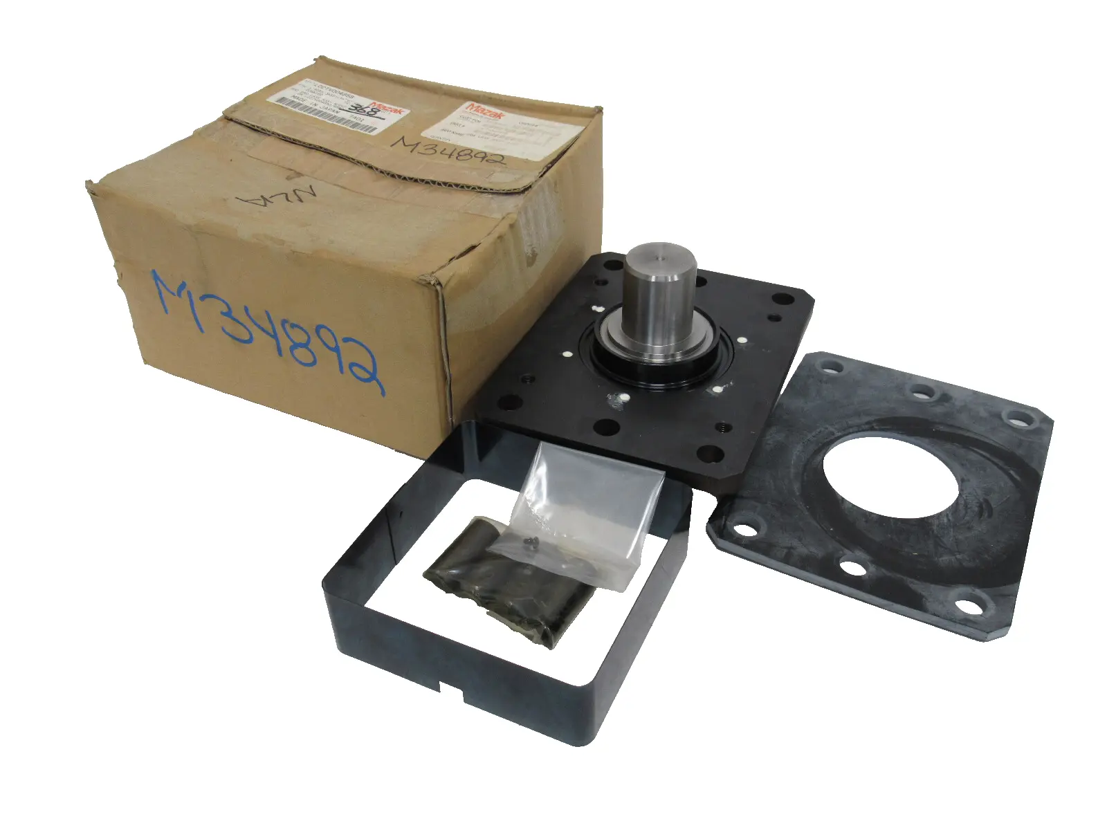 NEW MAZAK L02TV00485B BEARING CASE ASSY