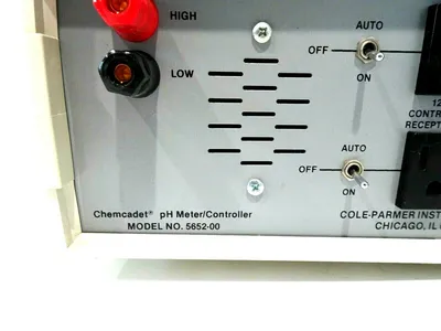 USED COLE PARMER 5652-00 PH METER CONTROLLER 565200