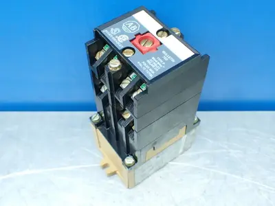 NEW ALLENBRADLEY 700P800A1
