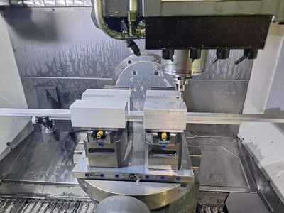 2018 HAAS UMC-750SS 5-AXIS