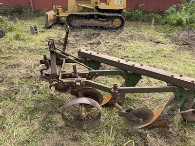 Used _UNKNOWN_ _UNKNOWN_ Moldboard Plows Michigan US | Miedema Asset Management Group #1443279
