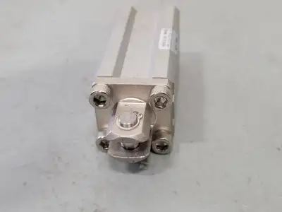USED SMC CQ2D20-50DM