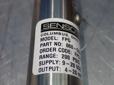 NEW SENSOTEC 060G52402