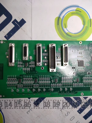 USED UNIVERSAL 49966301