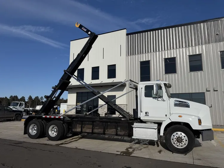 Used 2017 WESTERN STAR 4700 STELLAR Hooklifts & Roll-Offs Minnesota US | Carco Truck & Equipment #1513974