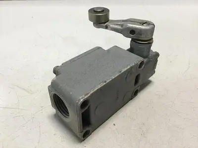 USED OMRON WLCA2-2