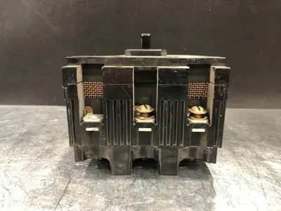 20 Amp 3 Pole Circuit Breaker