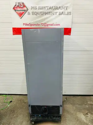 True GDM-12-LD Glass Door Merchandiser Refrigerator Refurbished