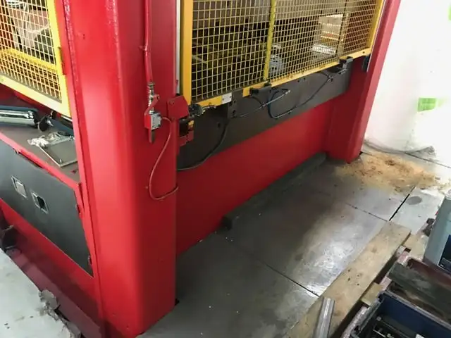 Used 1991 _UNKNOWN_ LMD 3000 H-Frame Presses GB | Zebra Worldwide Machinery #1146031