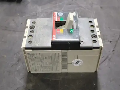 40 Amp, 3 Pole, 480-600Y/347 volts Circuit Breaker
