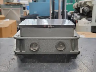 NEW HUBBELL 6269