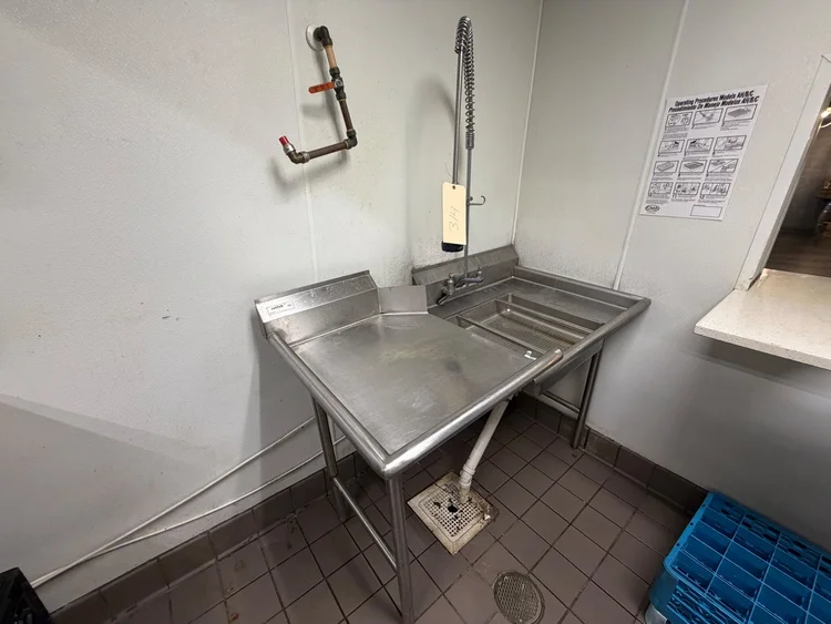 Used _UNKNOWN_ _UNKNOWN_ Dishtables Georgia US | Auction Management Corporation #1548533