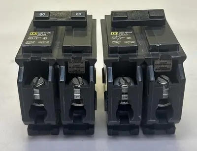 USED SQUARE D HOM260