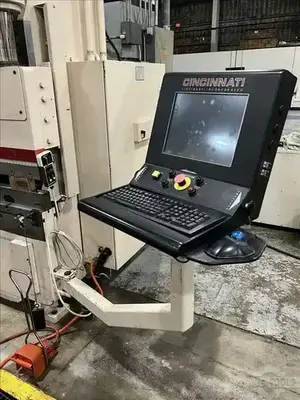 USED 2006 CINCINNATI 175MX-8
