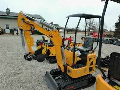 ZJZ-12 MINI EXCAVATOR YELLOW