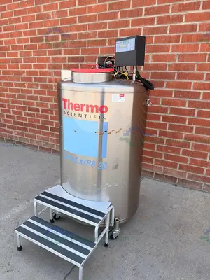 Used THERMO SCIENTIFIC CE8120 CRYOEXTRA 20 CRYOGENIC STORAGE VESSEL 463 L Cryogenics California US | Equipment Lab #1466107