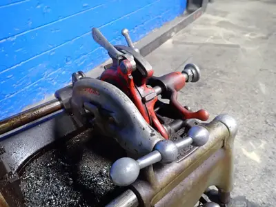 USED RIDGID 535