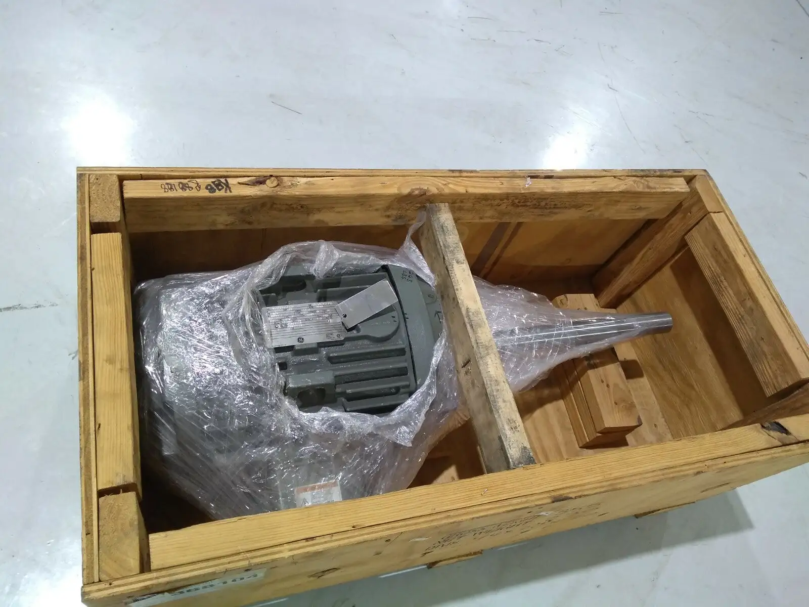 New | in-Stock GE 5KE254AAB125 A.C. Motors Michigan US | Maverick Industrial Sales #1401385