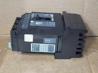 NEW SQUARE D HDA36100